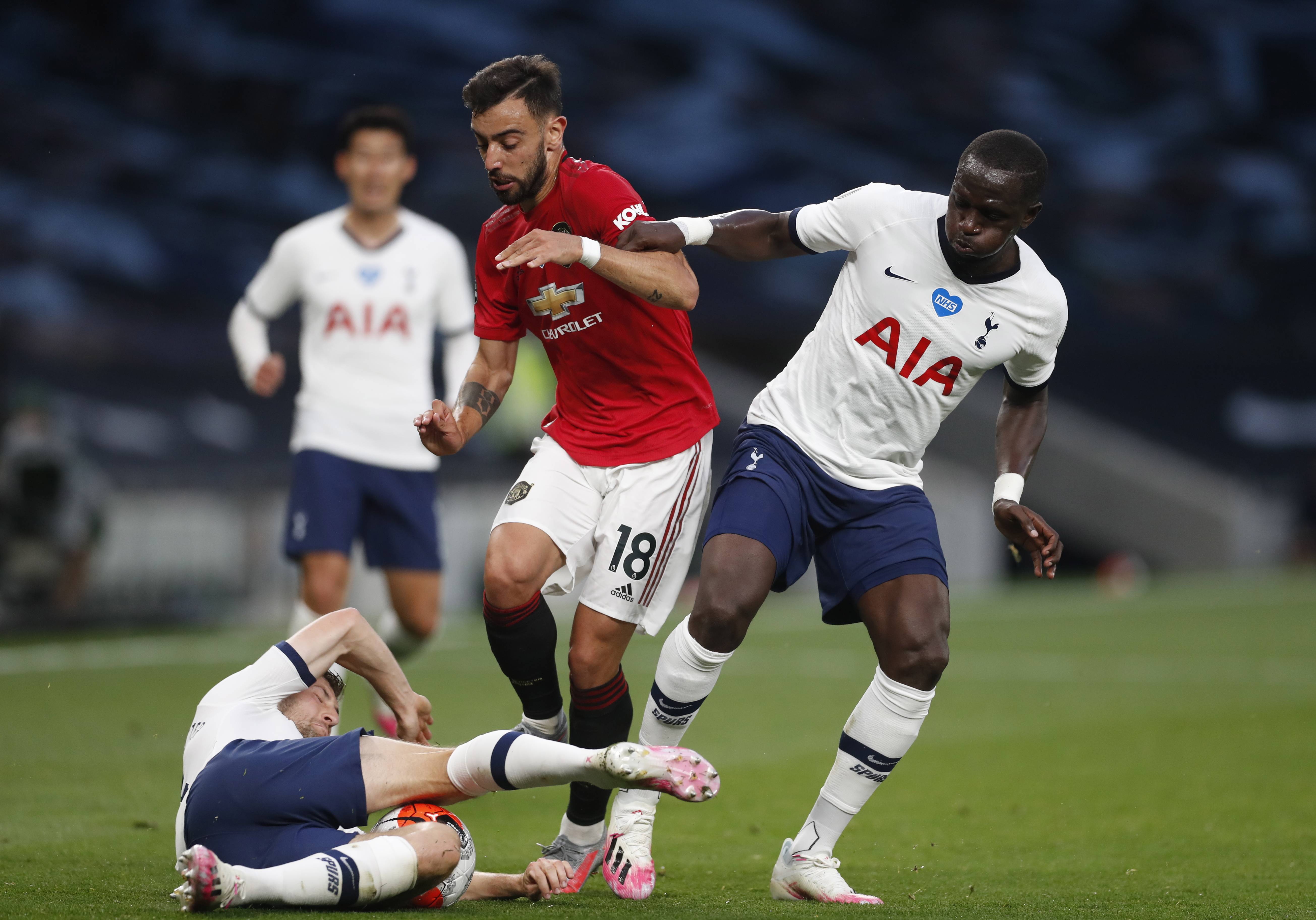 赛场告别 赛场告别