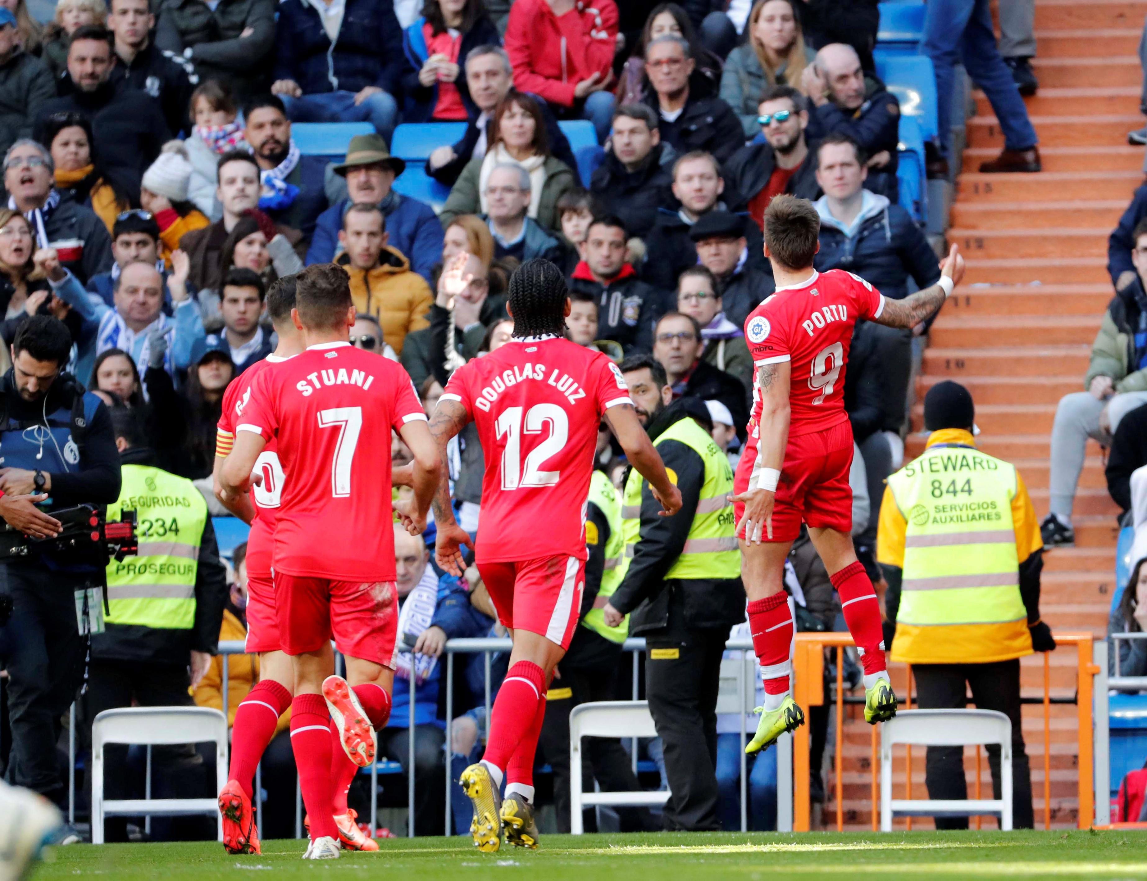 现在防守不 现在防守不