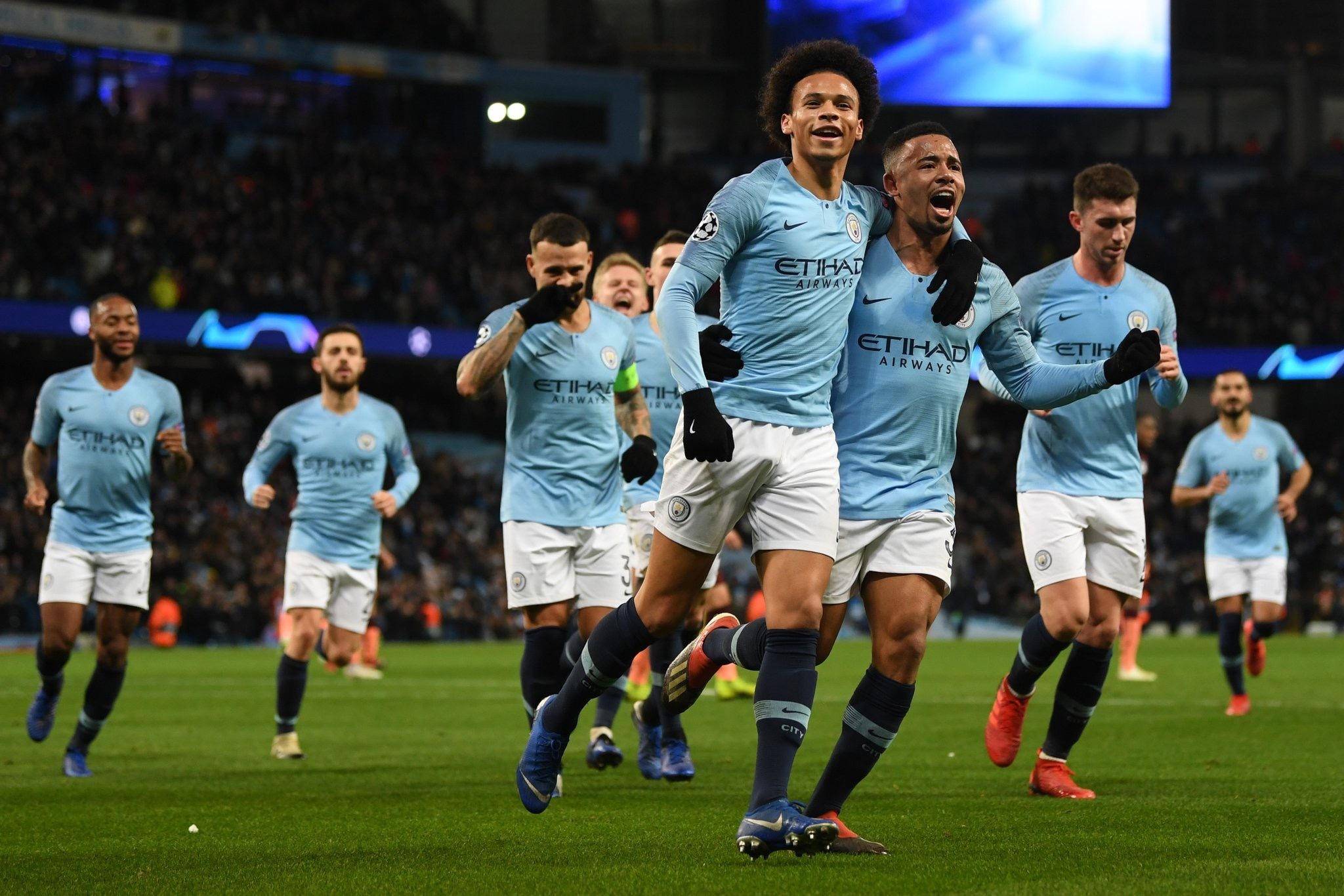 他们的后防 他们的后防