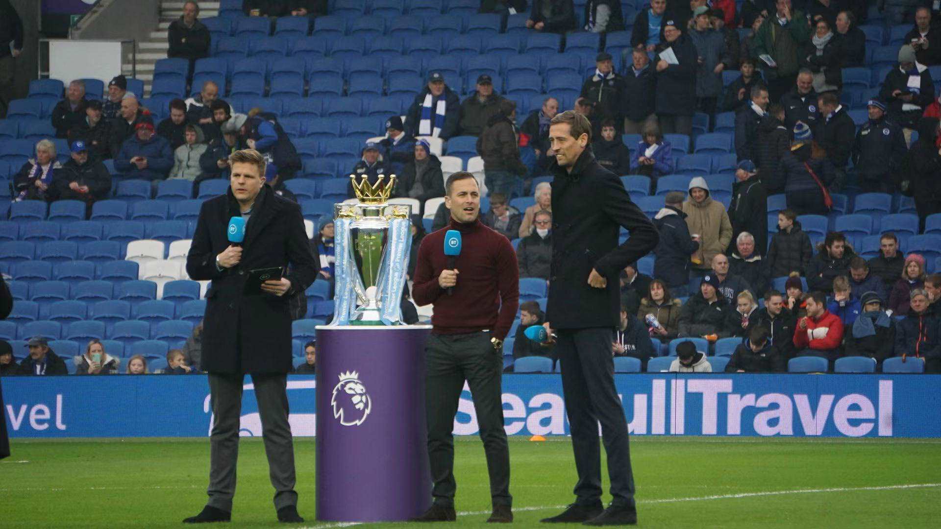 线外的成绩 线外的成绩